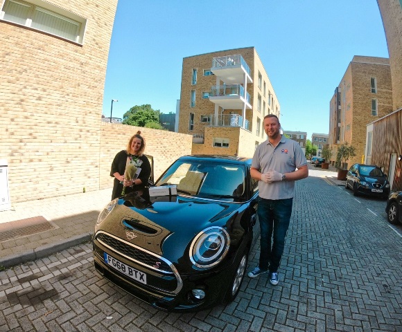 Robert Jones, General Manager of Motorpoint Chingford delivers Gillian Fisher's new car to her home in Maidenhead, Berkshire Robert Jones, General Manager of Motorpoint Chingford delivers Gillian Fisher's new car to her home in Maidenhead, Berkshire