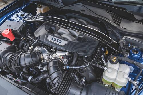 2025 Ford Mustang GT v8 engine