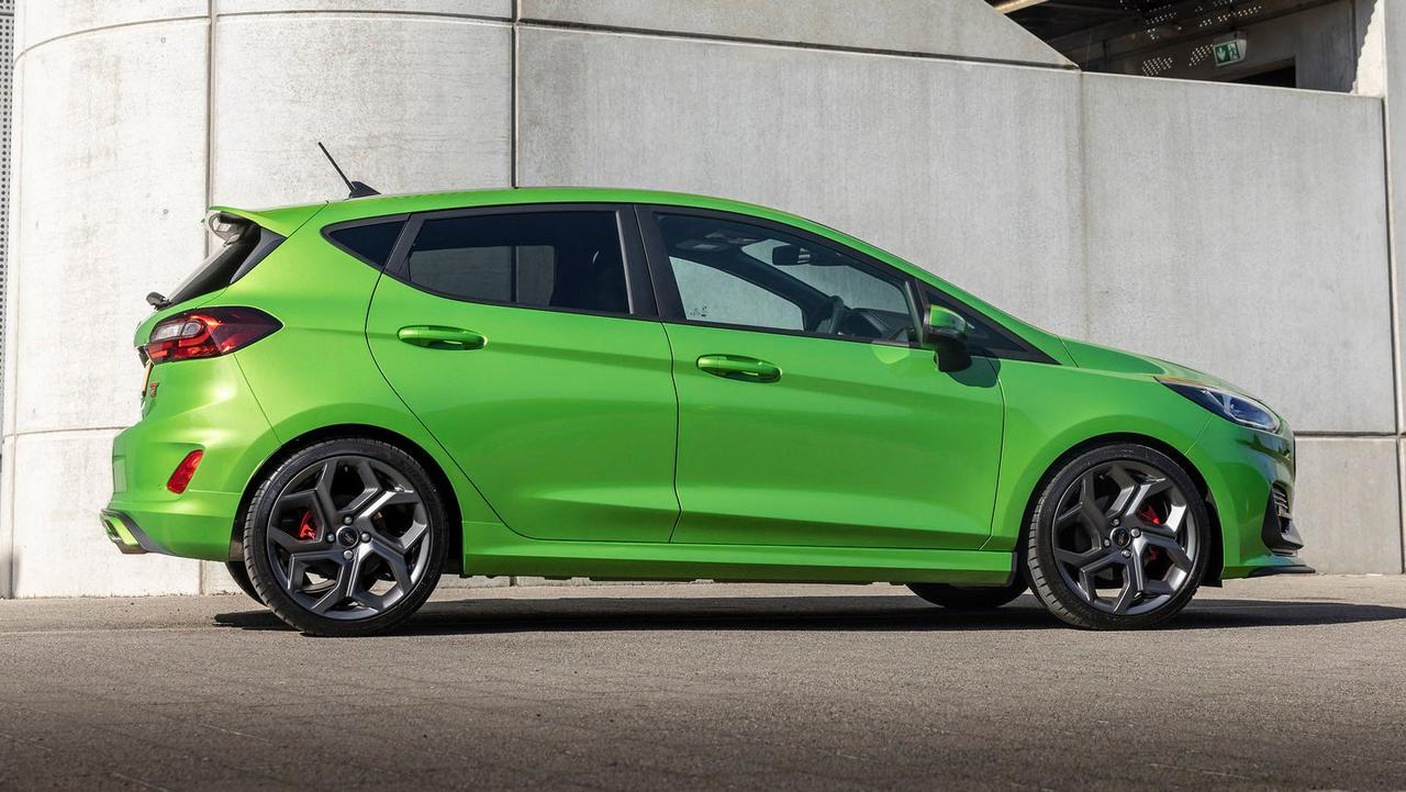 Ford Fiesta ST side view