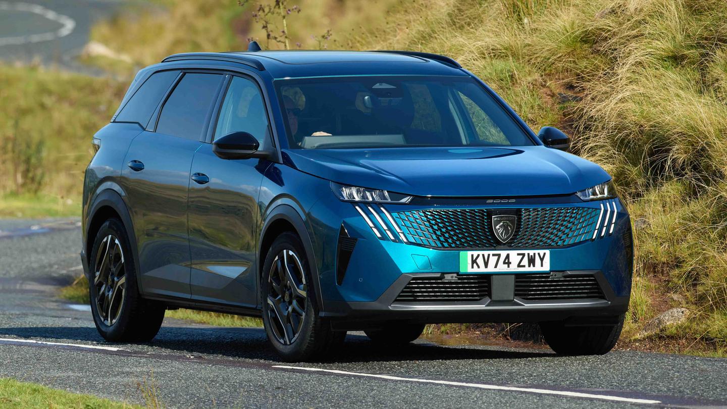 Review for Peugeot 5008
