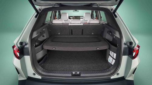 Skoda Elroq boot with parcel shelf in middle position
