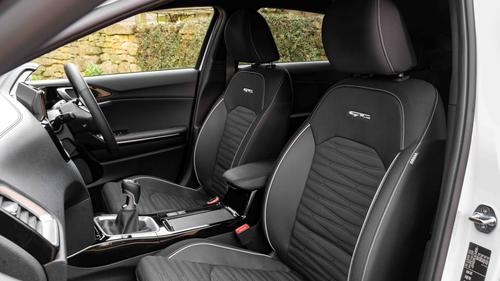 Kia ProCeed front seats