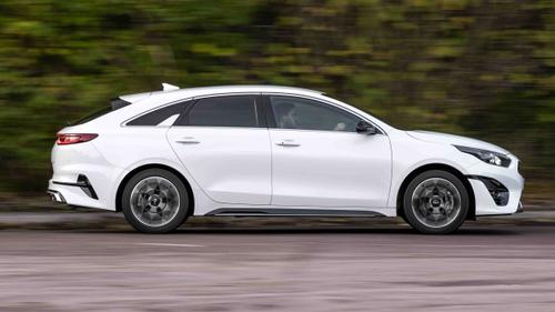 Kia ProCeed driving side view