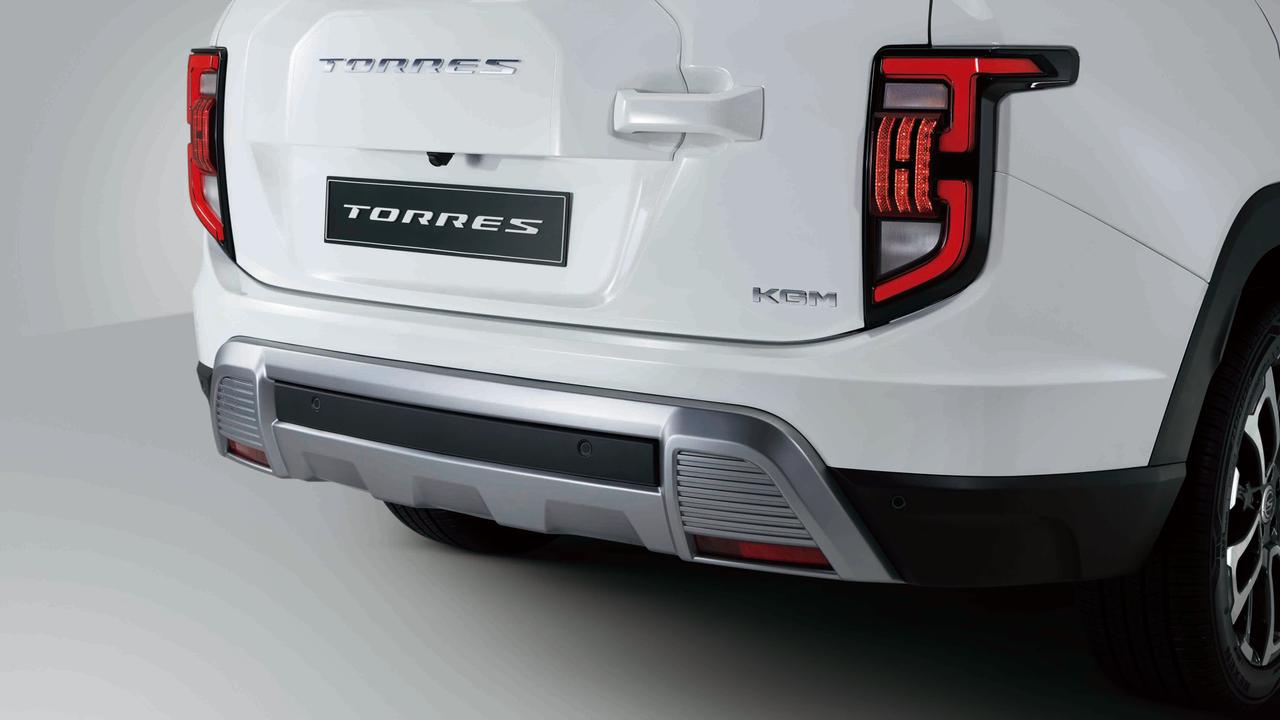 KGM Torres rear end detail