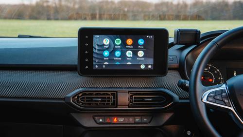 Dacia Sandero touchscreen with Android Auto displayed