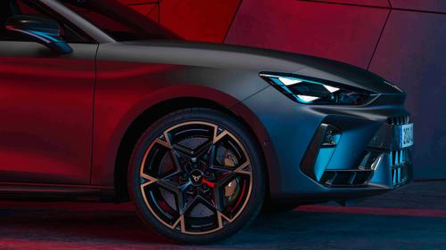 Cupra Leon front/side detail