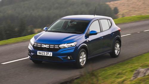 Dacia Sandero driving