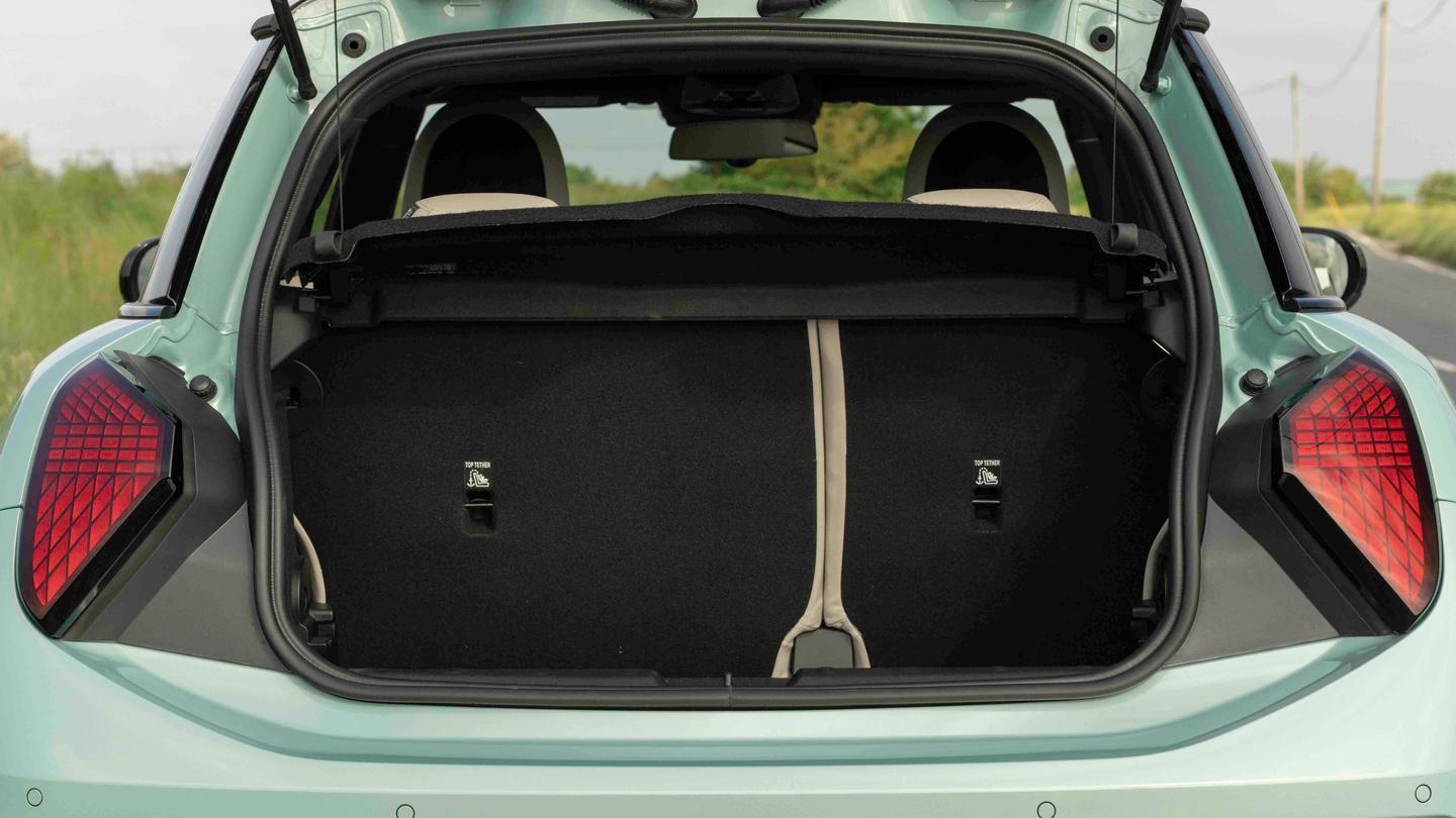Mini Cooper boot