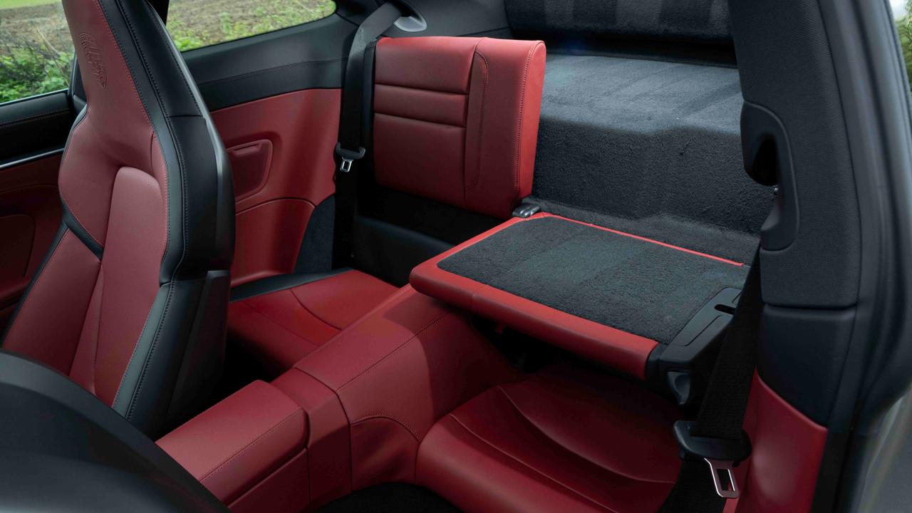 Porsche 911 rear seats