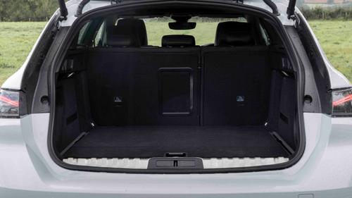 Peugeot 508 SW boot