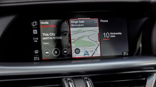 Alfa Romeo Stelvio infotainment screen