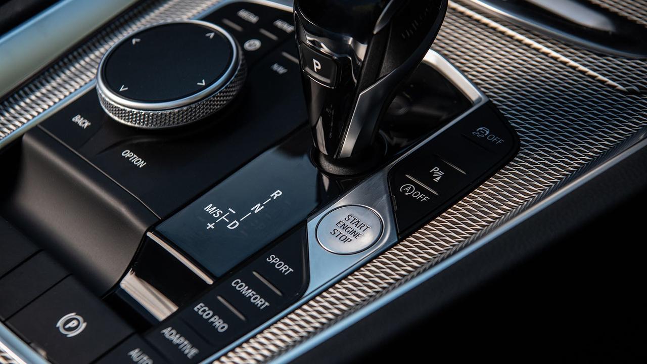 BMW Z4 review centre console detail