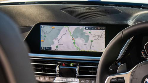 BMW Z4 review infotainment system