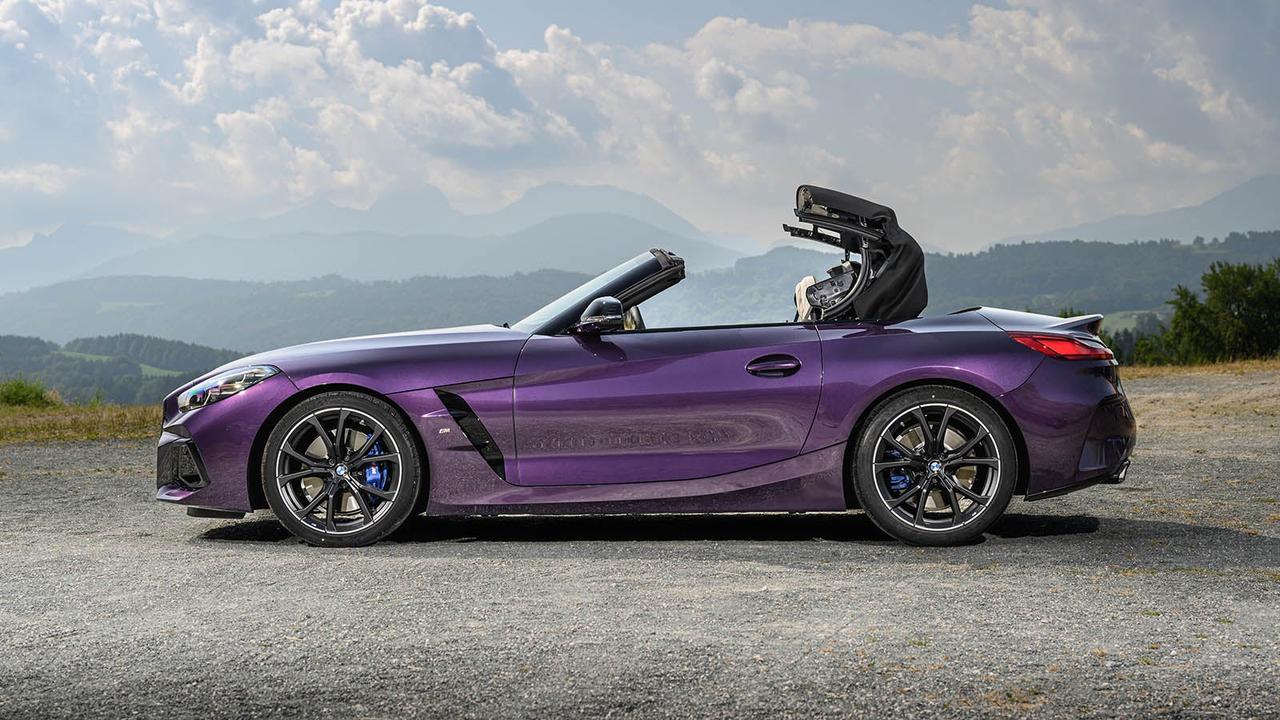 BMW Z4 review roof opening
