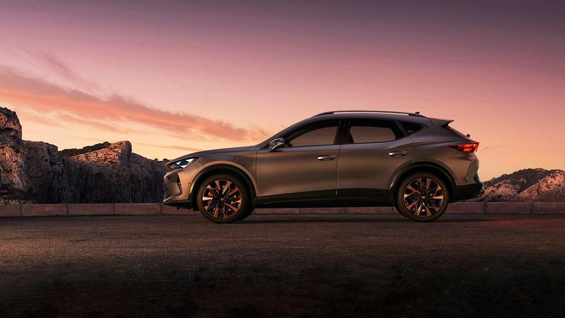 Cupra Formentor side-on sunset