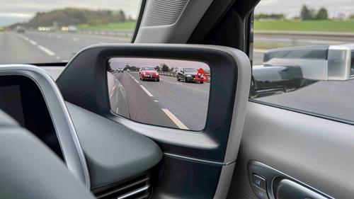 Hyundai Ioniq 6 side camera screen