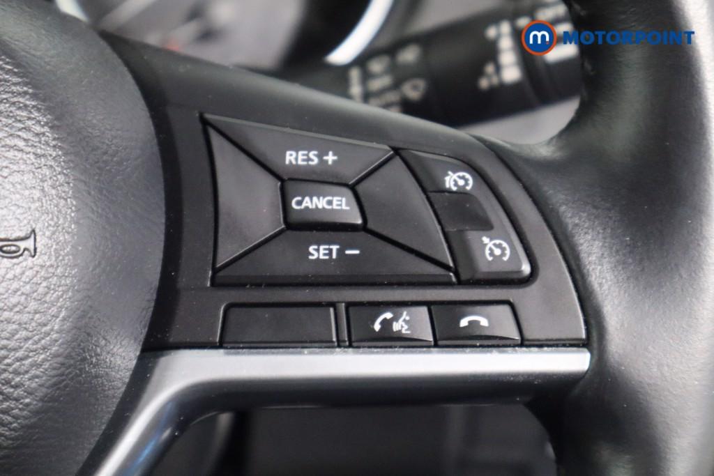 Nissan Qashqai N-Connecta Automatic Petrol SUV - Stock Number (1556991) - 8th supplementary image