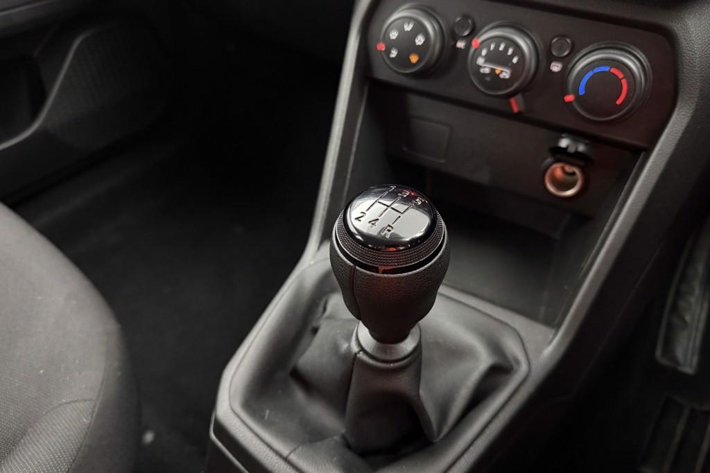 Dacia Sandero Essential Manual Petrol Hatchback - Stock Number (1568297) - 8th supplementary image