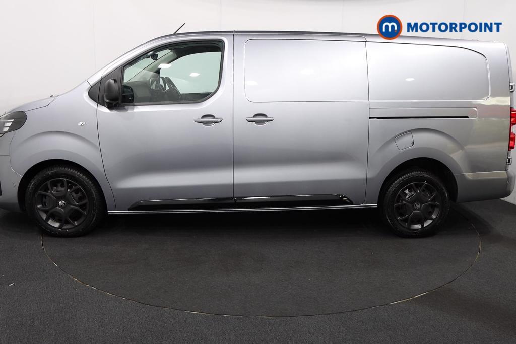 Vauxhall Vivaro PRO Manual Diesel Panel Van - Stock Number (1567177) - Passenger side