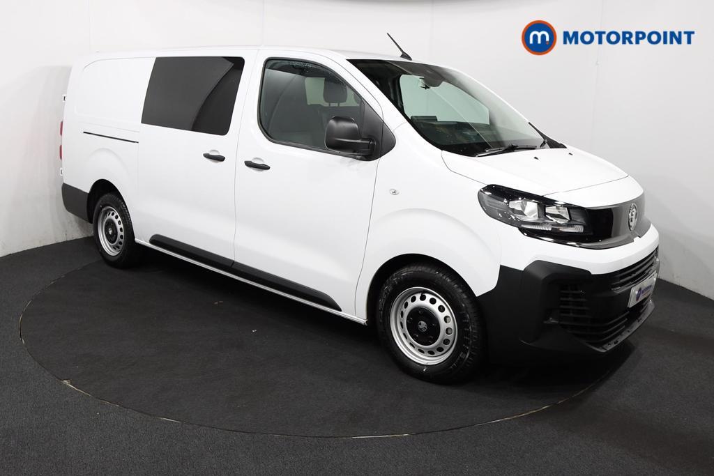 Vauxhall Vivaro Prime Manual Diesel Crew Bus - Stock Number (1567283) - Drivers side front corner