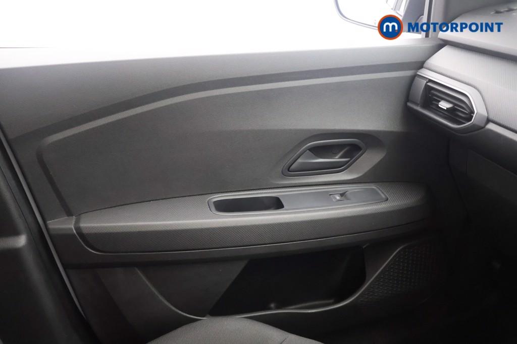 Dacia Jogger Essential Manual Petrol People Carrier - Stock Number (1574192) - 8th supplementary image