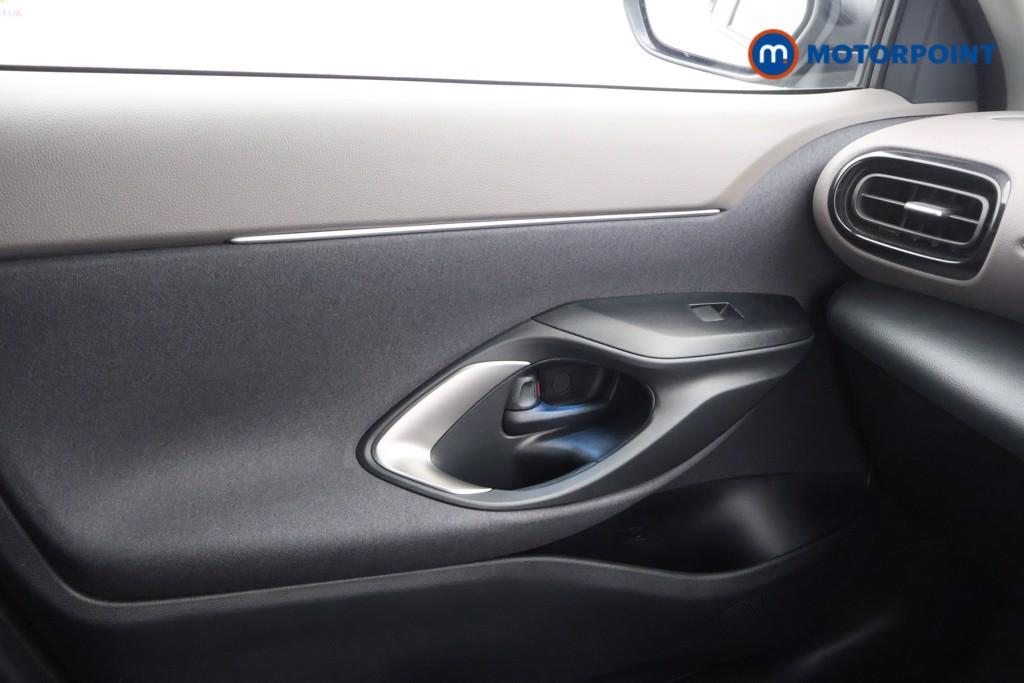 Toyota Yaris Cross Excel Automatic Petrol-Electric Hybrid Estate - Stock Number (1545375) - 8th supplementary image