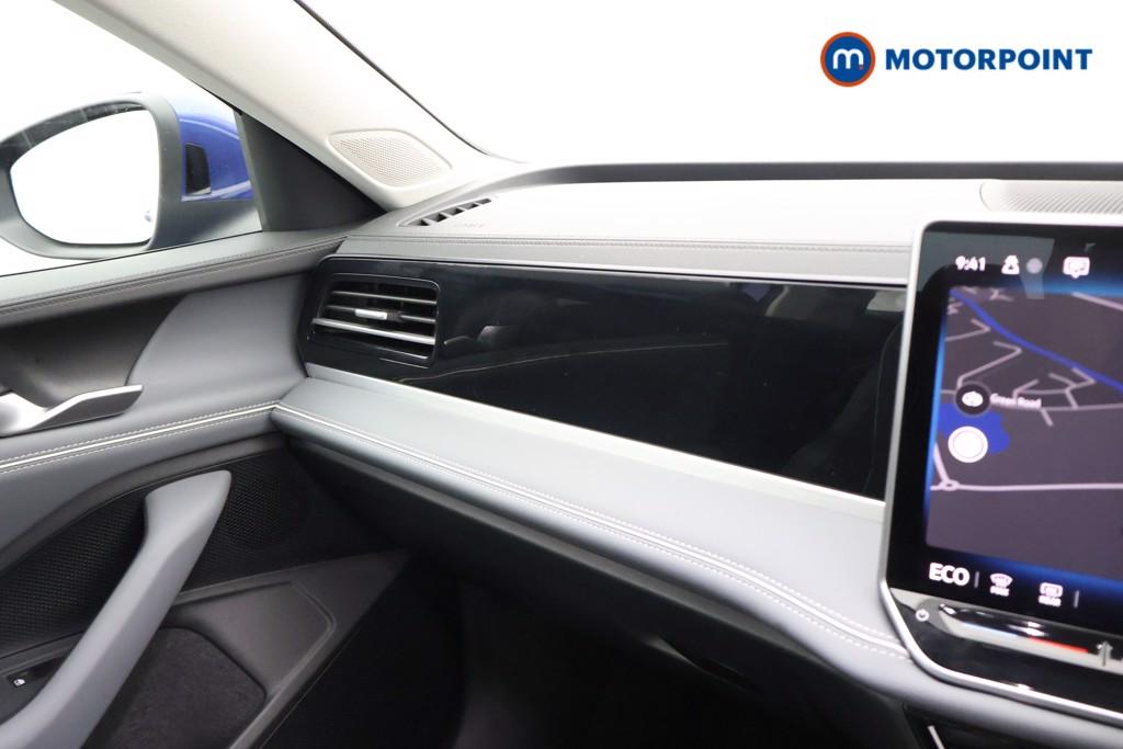 Volkswagen Passat Life Automatic Petrol Plug-In Hybrid Estate - Stock Number (1578151) - 8th supplementary image