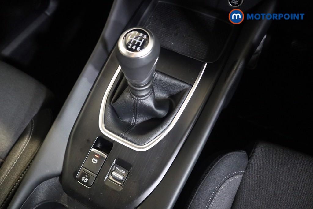Nissan Qashqai N-Connecta Manual Petrol SUV - Stock Number (1581677) - 8th supplementary image