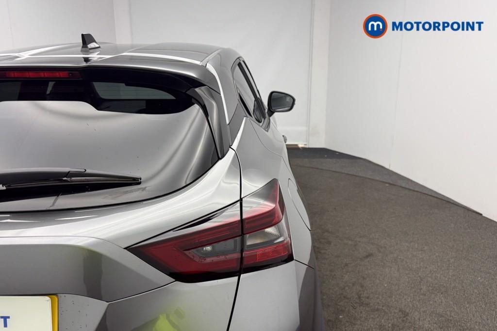 Nissan Juke Tekna Manual Petrol SUV - Stock Number (1581971) - 8th supplementary image