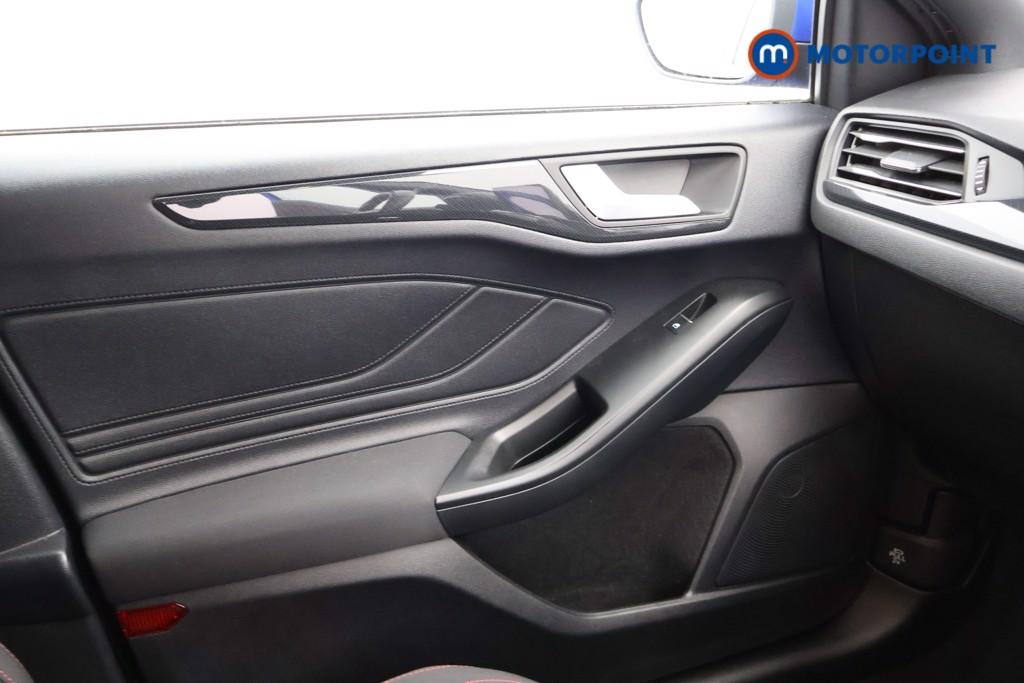 Ford Focus St-Line Manual Petrol Hatchback - Stock Number (1583978) - 8th supplementary image