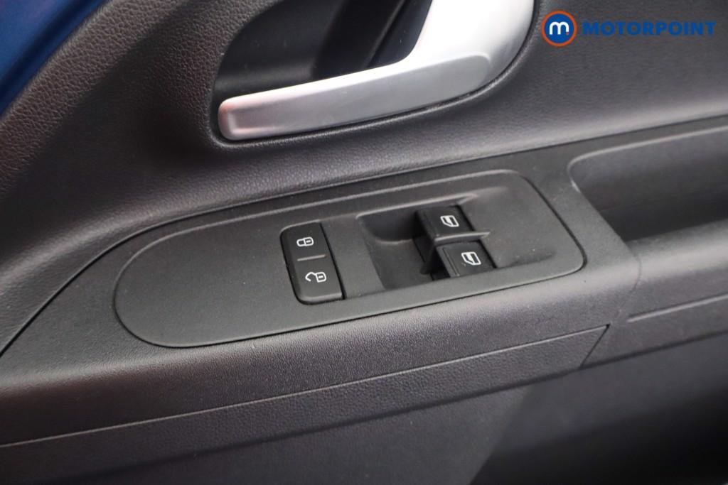 Volkswagen UP Black Edition Manual Petrol Hatchback - Stock Number (1583034) - 8th supplementary image