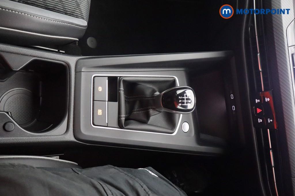 Volkswagen Golf R-Line Manual Petrol Hatchback - Stock Number (1583400) - 8th supplementary image