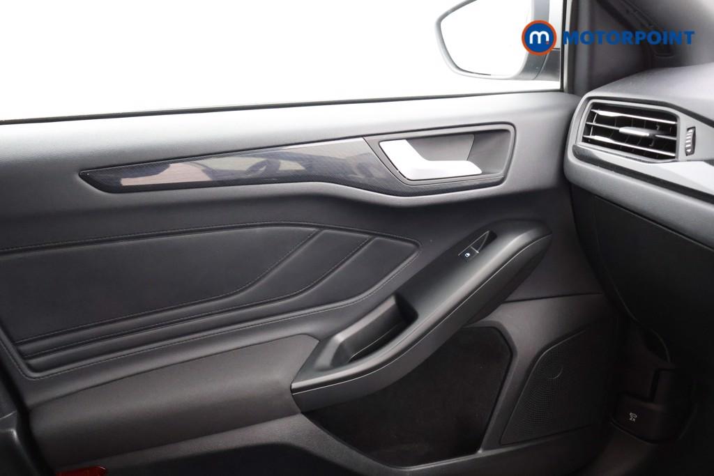 Ford Focus St-Line Manual Petrol Hatchback - Stock Number (1585573) - 8th supplementary image