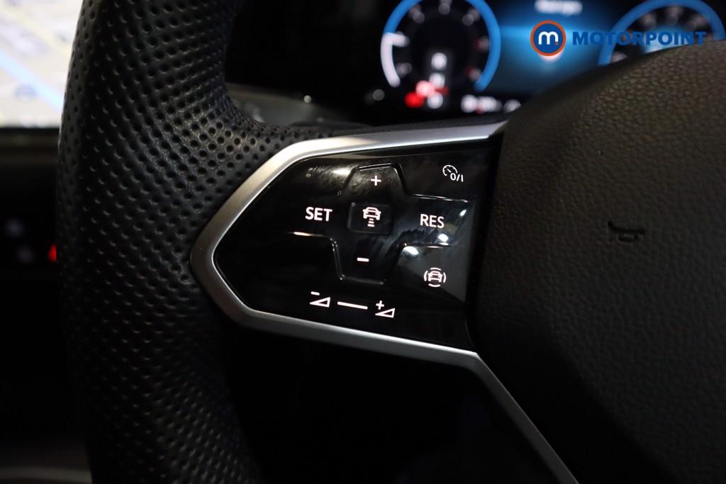 Volkswagen Golf R-Line Automatic Diesel Hatchback - Stock Number (1567859) - 8th supplementary image