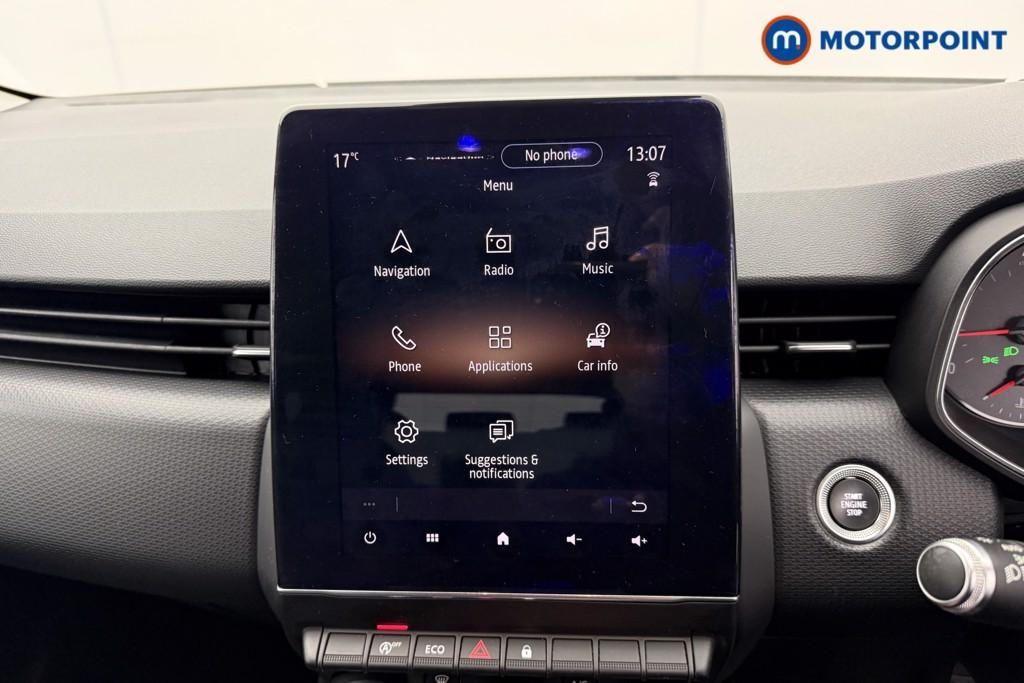 Renault Clio Iconic Manual Petrol Hatchback - Stock Number (1579375) - 8th supplementary image