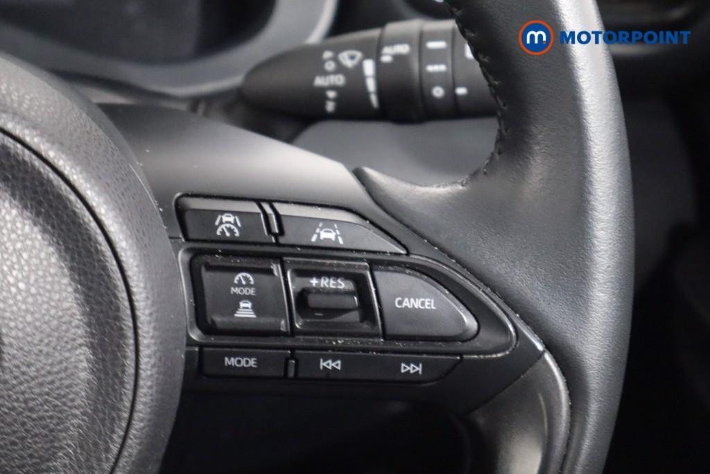 Toyota Yaris Cross Icon Automatic Petrol-Electric Hybrid Estate - Stock Number (1586697) - 8th supplementary image