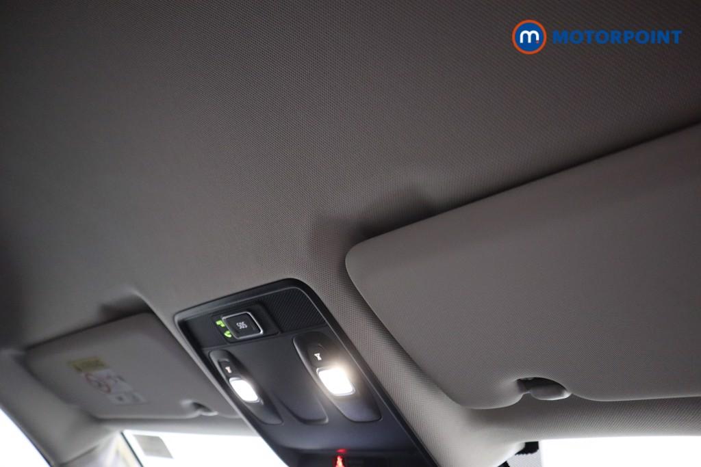 Renault Captur S Edition Automatic Petrol SUV - Stock Number (1588306) - 8th supplementary image