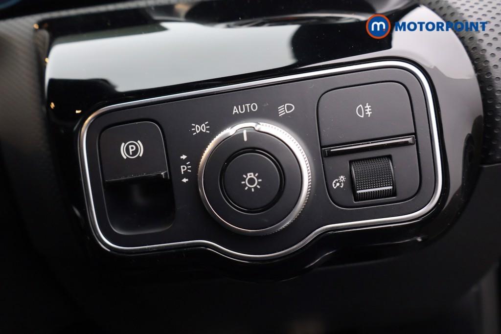 Mercedes-Benz A Class Amg Line Premium Edition Automatic Petrol Hatchback - Stock Number (1586783) - 8th supplementary image