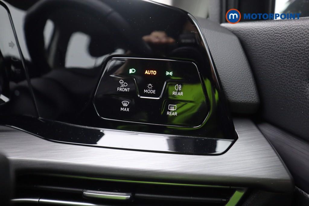 Volkswagen Golf Style Manual Petrol Hatchback - Stock Number (1575498) - 8th supplementary image