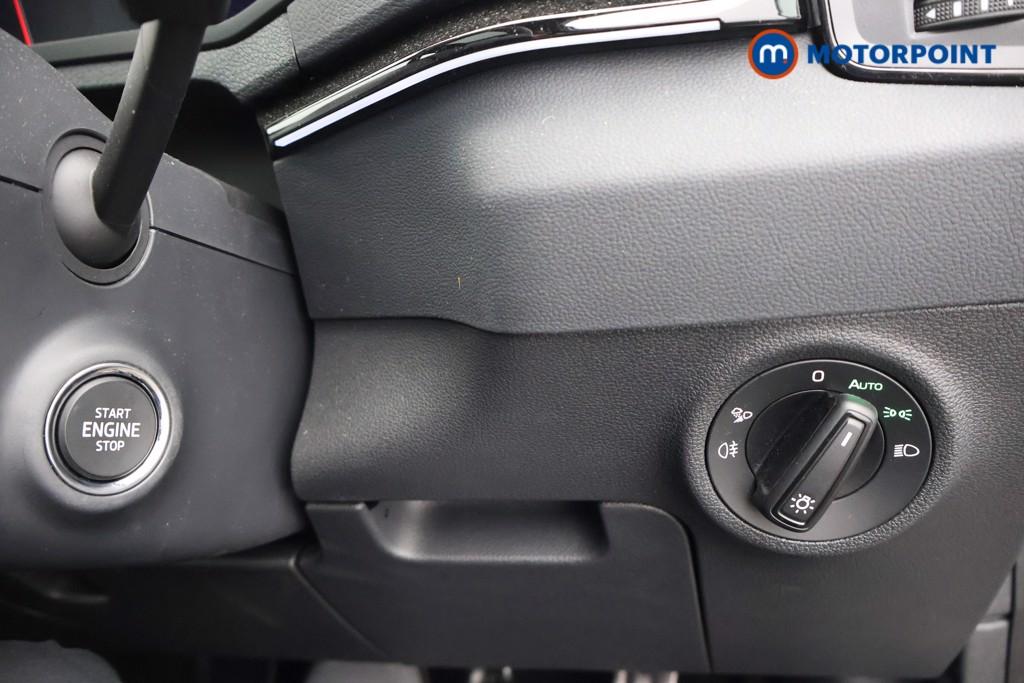 Skoda Karoq Sportline Edition Manual Petrol SUV - Stock Number (1585886) - 8th supplementary image
