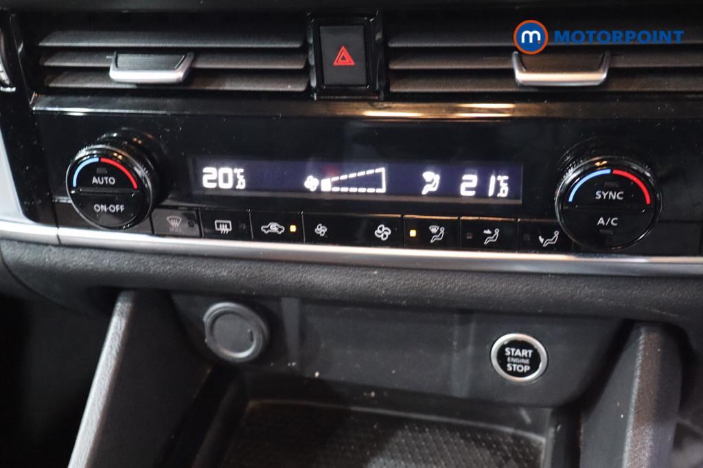 Nissan Qashqai Acenta Premium Automatic Petrol SUV - Stock Number (1587636) - 8th supplementary image