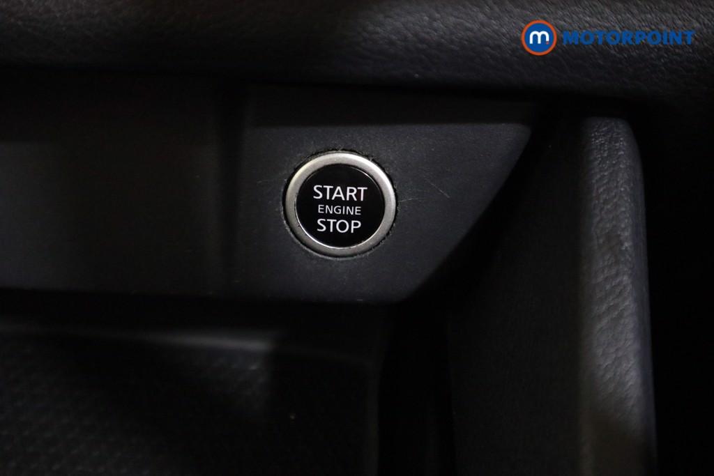 Nissan Qashqai Acenta Premium Automatic Petrol SUV - Stock Number (1586143) - 8th supplementary image