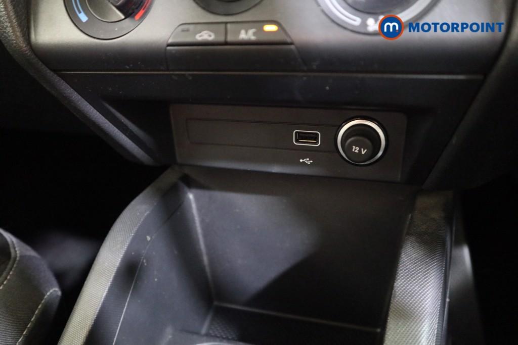 Skoda Fabia Colour Edition Manual Petrol Hatchback - Stock Number (1580373) - 8th supplementary image