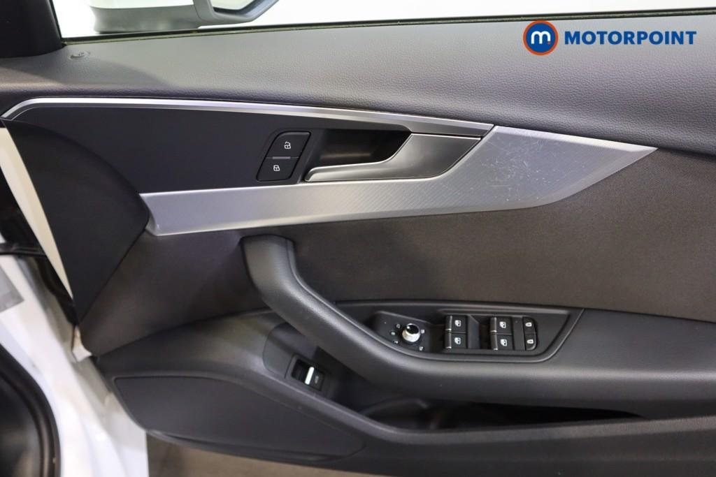 Audi A4 Technik Manual Petrol Saloon - Stock Number (1585220) - 8th supplementary image