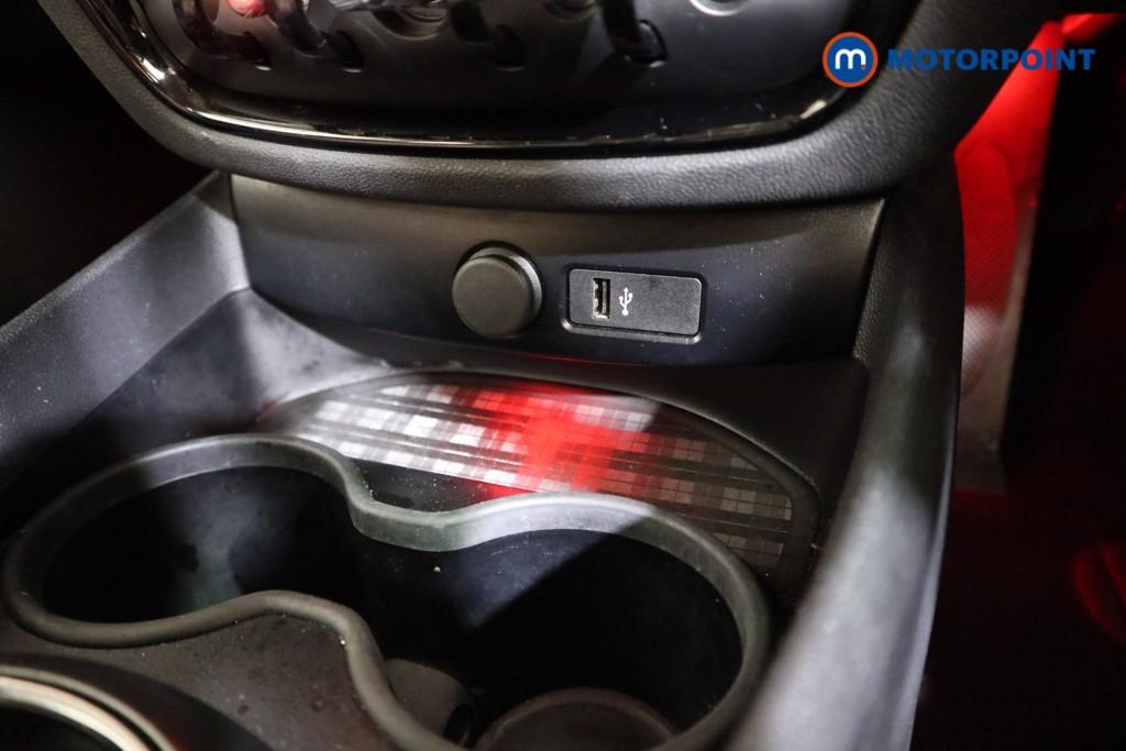 Mini Clubman Cooper Classic Manual Petrol Estate - Stock Number (1581039) - 8th supplementary image