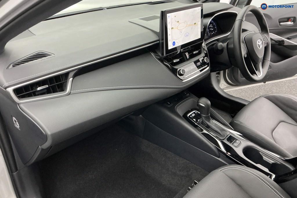 Toyota Corolla Excel Automatic Petrol-Electric Hybrid Hatchback - Stock Number (1585324) - 8th supplementary image