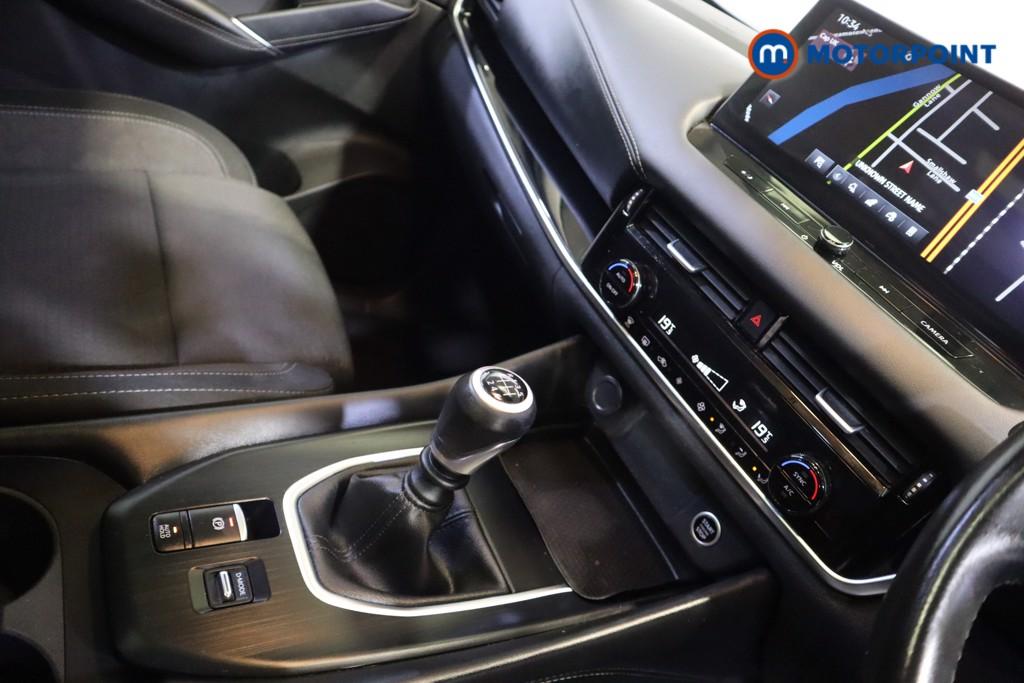 Nissan Qashqai N-Connecta Manual Petrol SUV - Stock Number (1591613) - 8th supplementary image