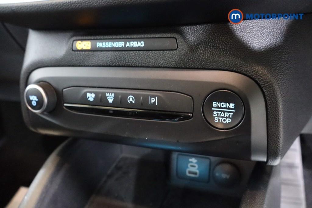 Ford Focus Active Manual Petrol Hatchback - Stock Number (1584236) - 8th supplementary image