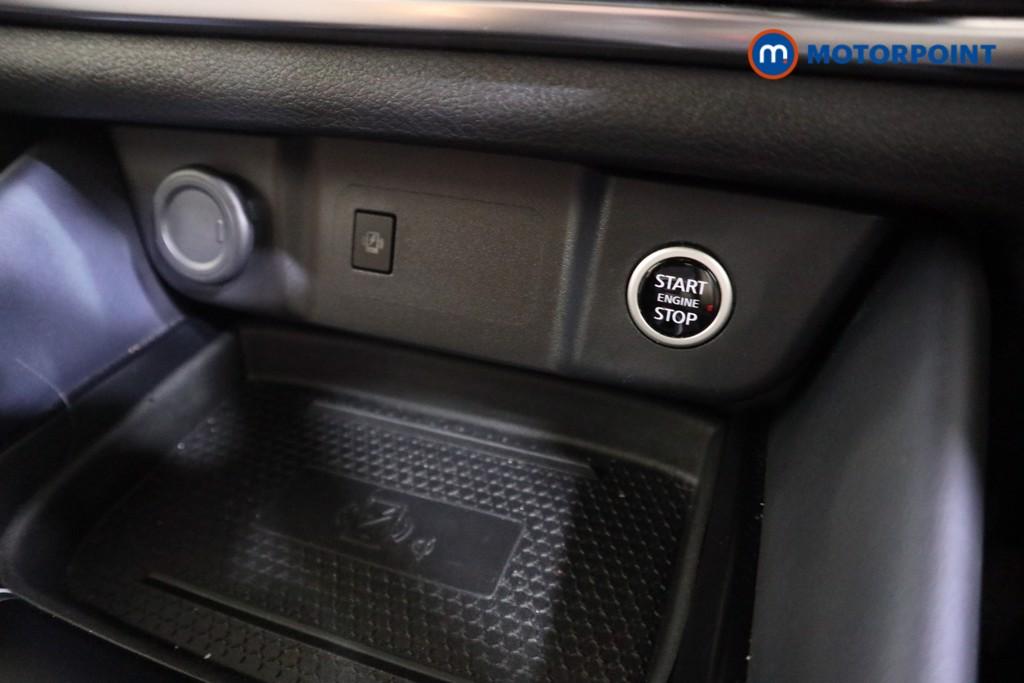 Nissan Qashqai Tekna Manual Petrol SUV - Stock Number (1591287) - 8th supplementary image