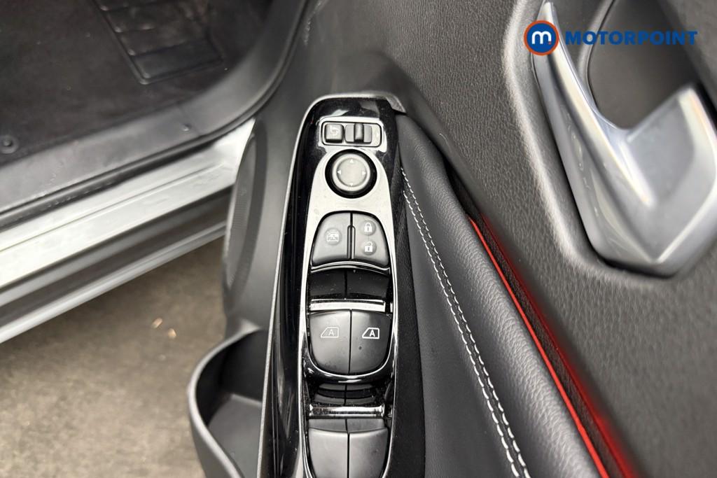 Nissan Juke Tekna Manual Petrol SUV - Stock Number (1593003) - 16th supplementary image